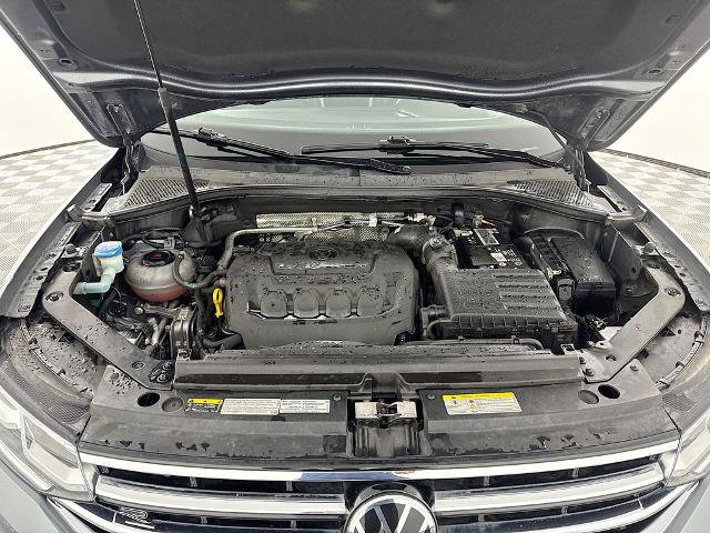 Used 2022 Volkswagen Tiguan SEL R-Line AWD/4WD image 32