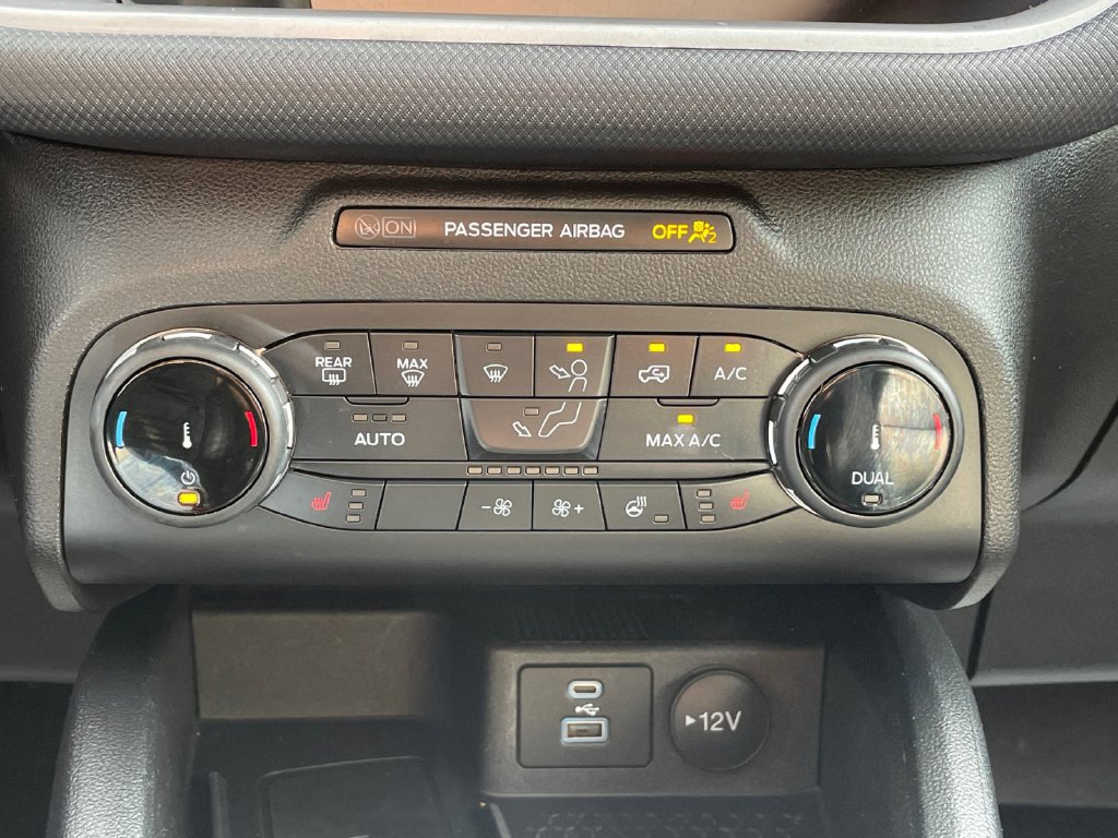 Certified 2022 Ford Bronco Sport Outer Banks w/ Tech Package AWD/4WD image 28