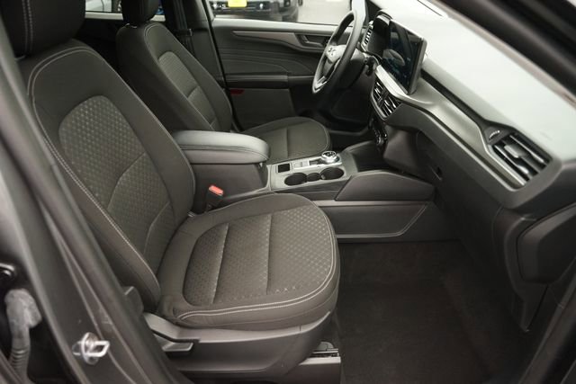 Certified 2025 Ford Escape Active w/ Tech Pack #1 FWD image 18