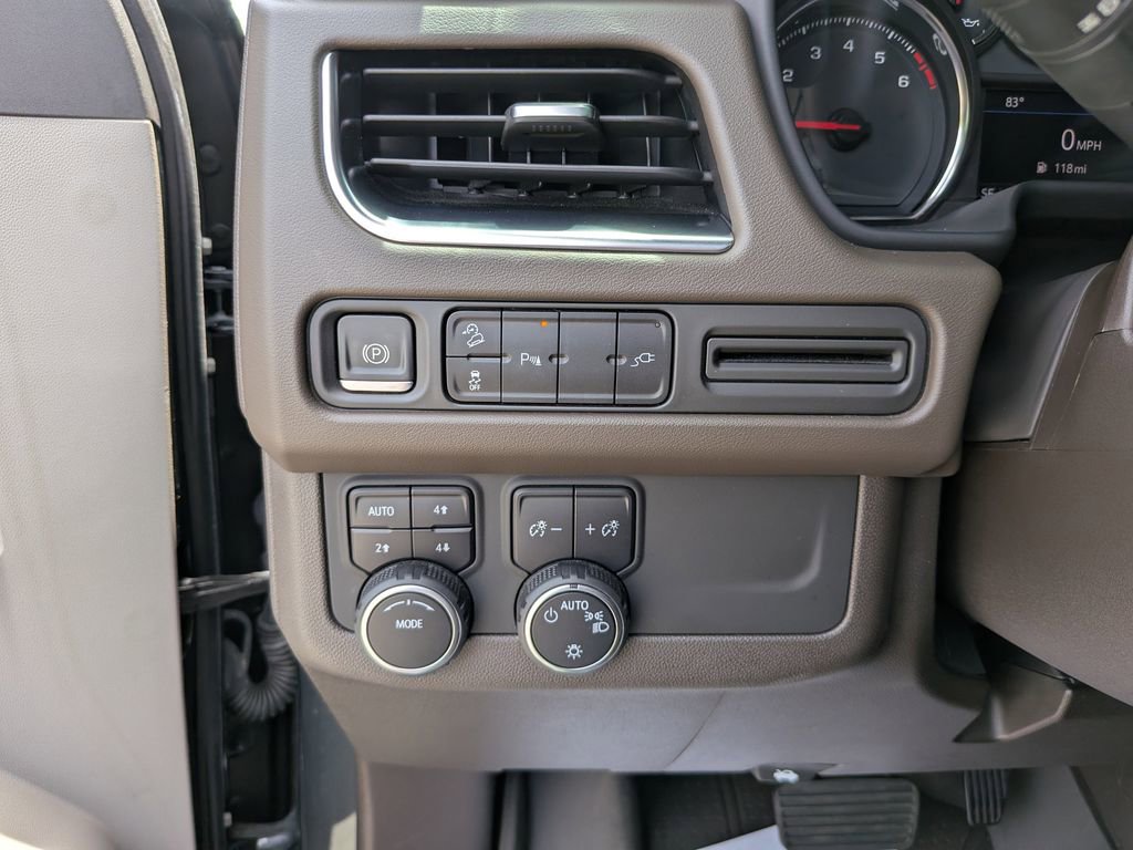 Used 2021 Chevrolet Tahoe Z71 image 31