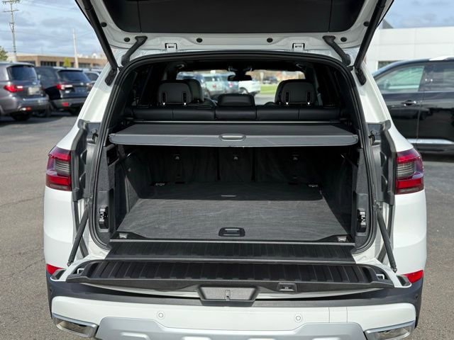 Used 2023 BMW X5 xDrive40i AWD/4WD image 53
