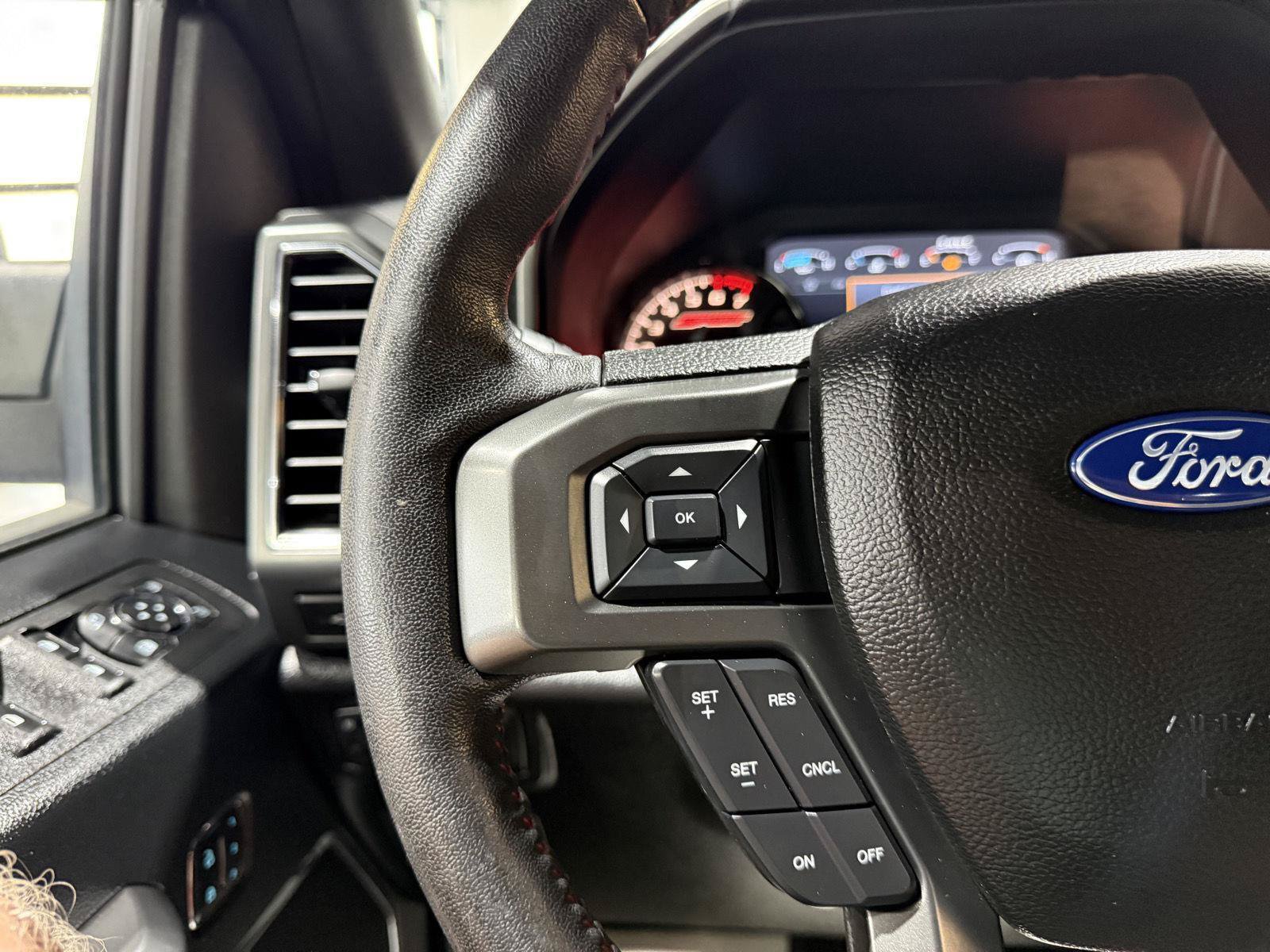 Certified 2018 Ford F150 Lariat w/ Equipment Group 502A Luxury AWD/4WD image 13