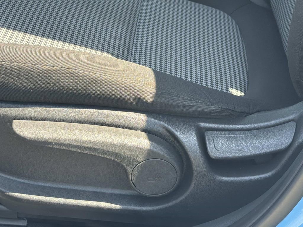 Used 2019 Hyundai Kona SE FWD image 20