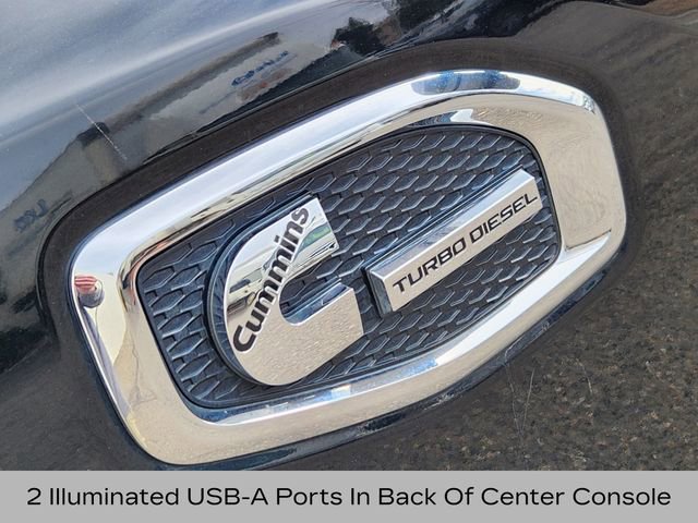 Used 2019 Nissan Titan SV w/ SV Convenience Package image 18
