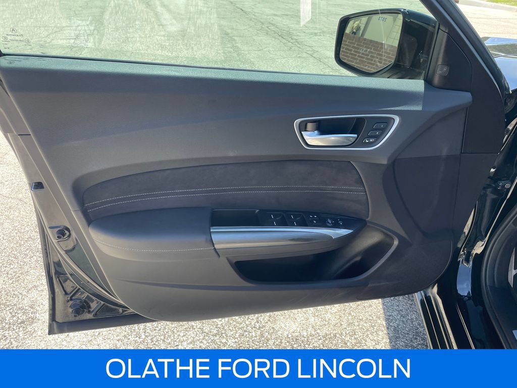 Used 2019 Acura TLX V6 w/ Technology & A-SPEC Pkg FWD image 13