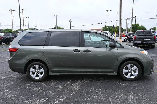 Used 2020 Toyota Sienna L FWD image 8