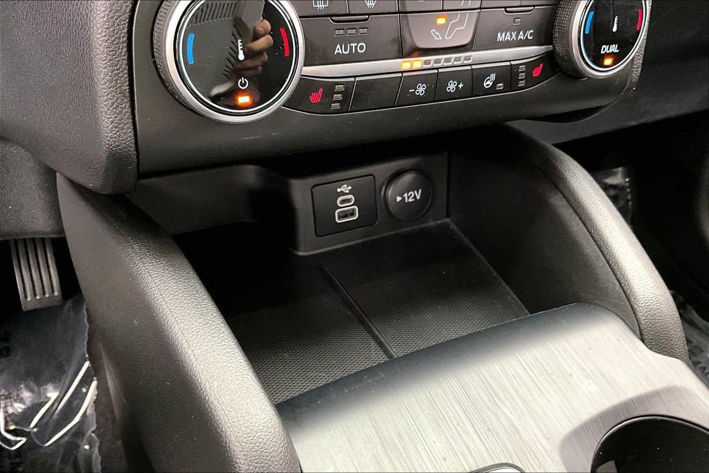 Certified 2024 Ford Escape Active AWD/4WD image 32