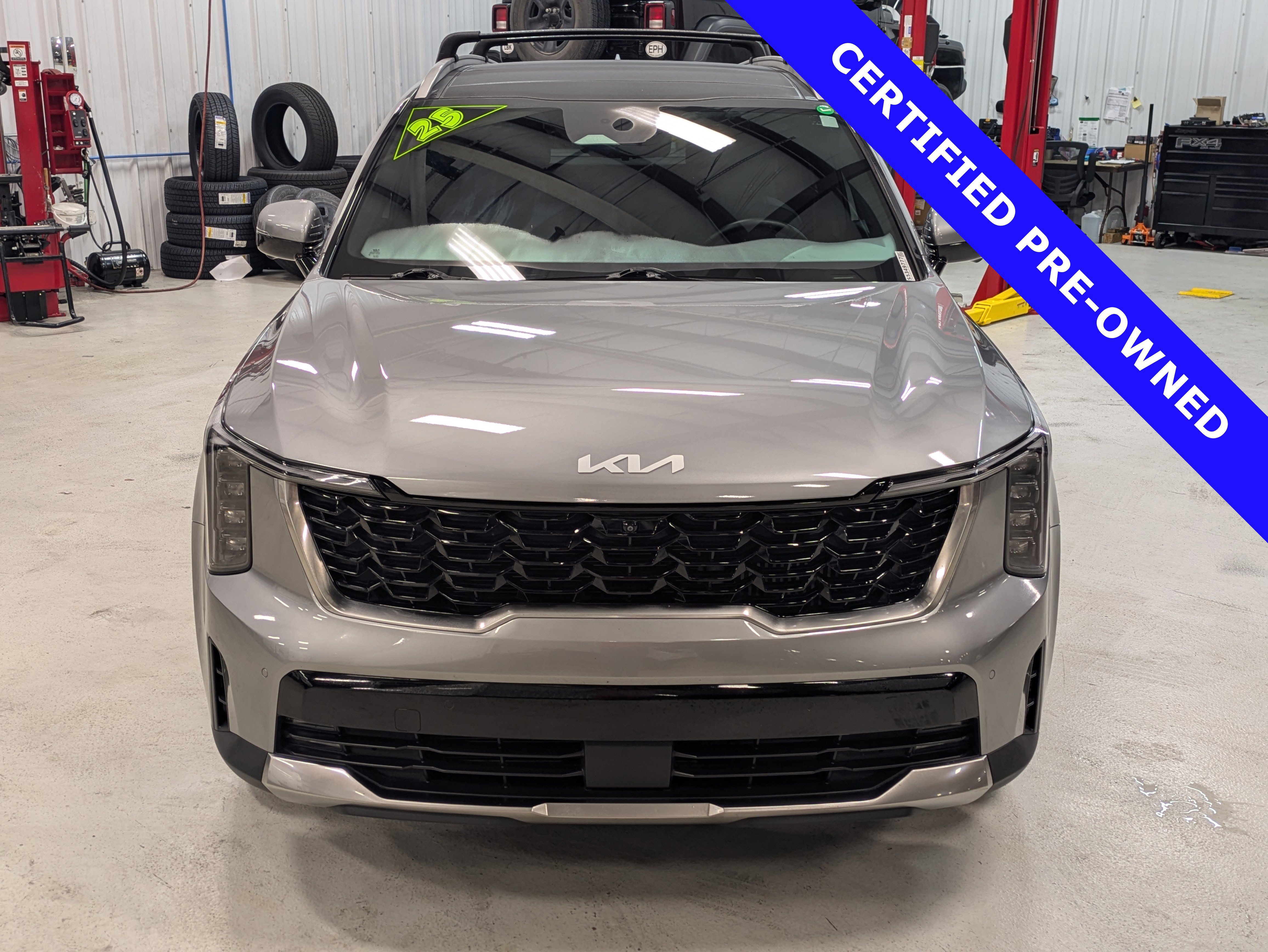 Used 2025 Kia Sorento SX Prestige image 8