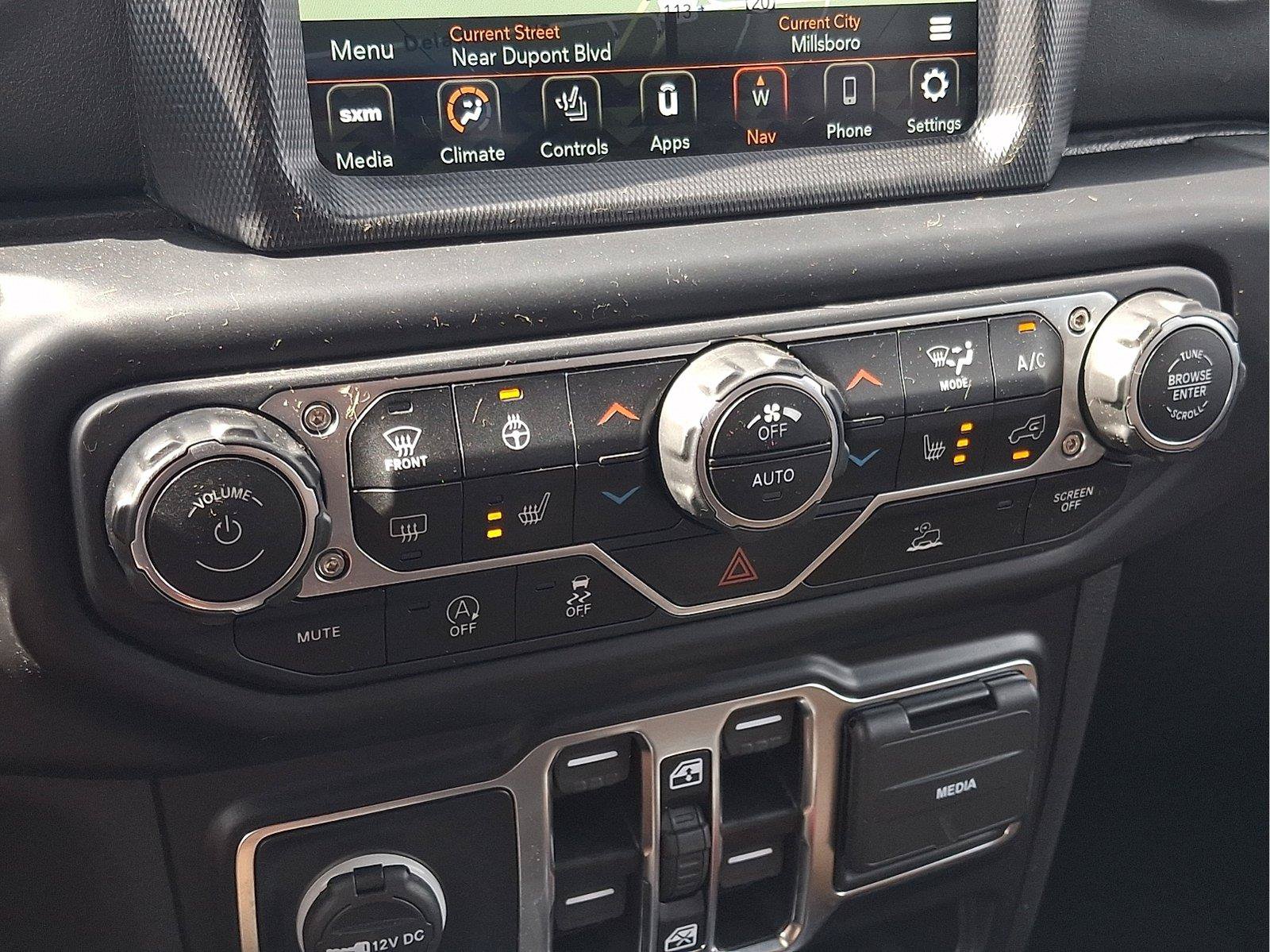 Used 2022 Jeep Gladiator Overland w/ Popular Equipment Package AWD/4WD image 13