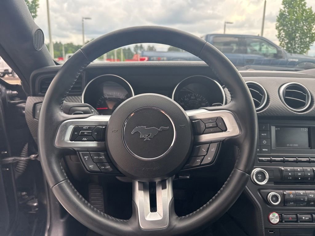 Certified 2018 Ford Mustang Coupe RWD image 17