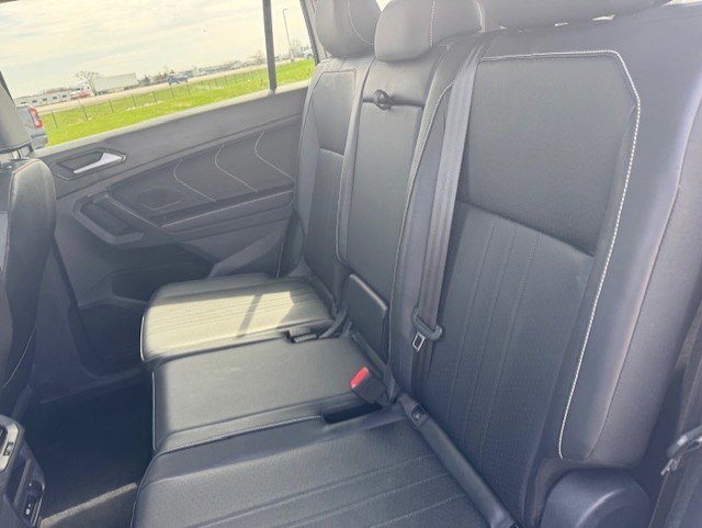 Used 2022 Volkswagen Tiguan SE image 24