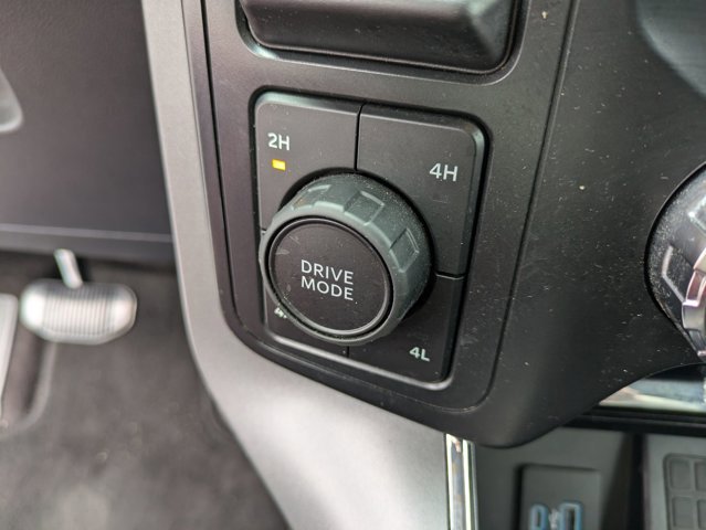 Certified 2022 Ford F150 Lariat w/ Equipment Group 502A High image 22