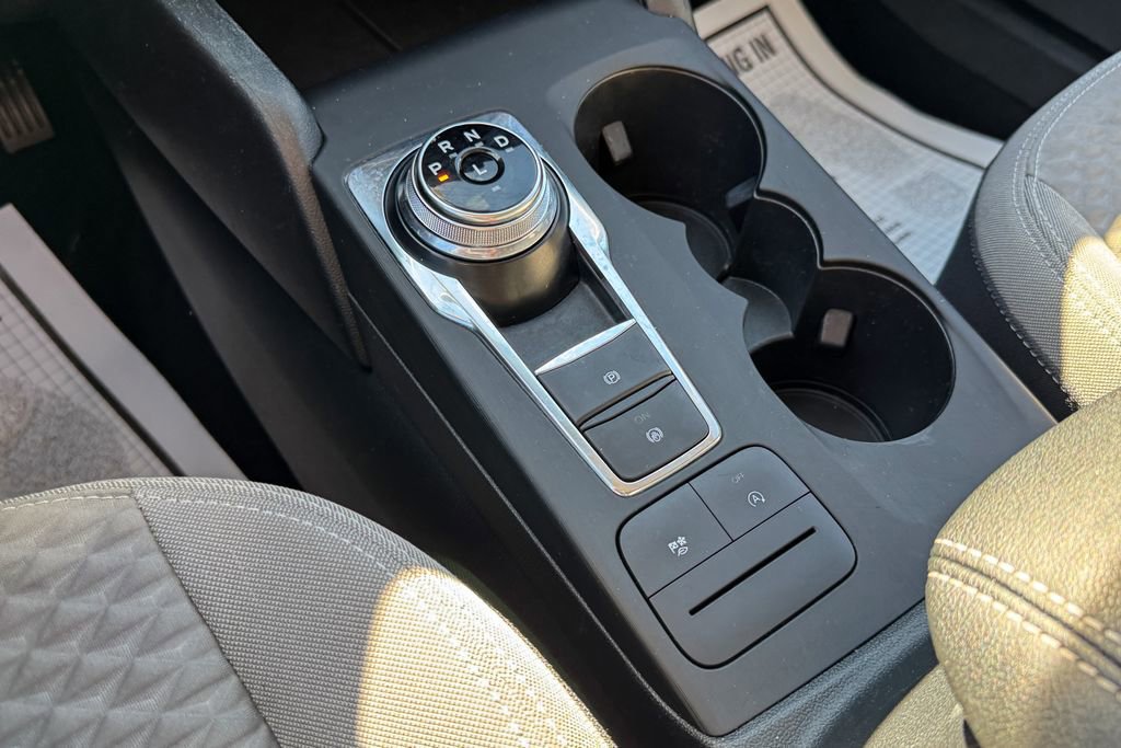 Certified 2020 Ford Escape SE image 32