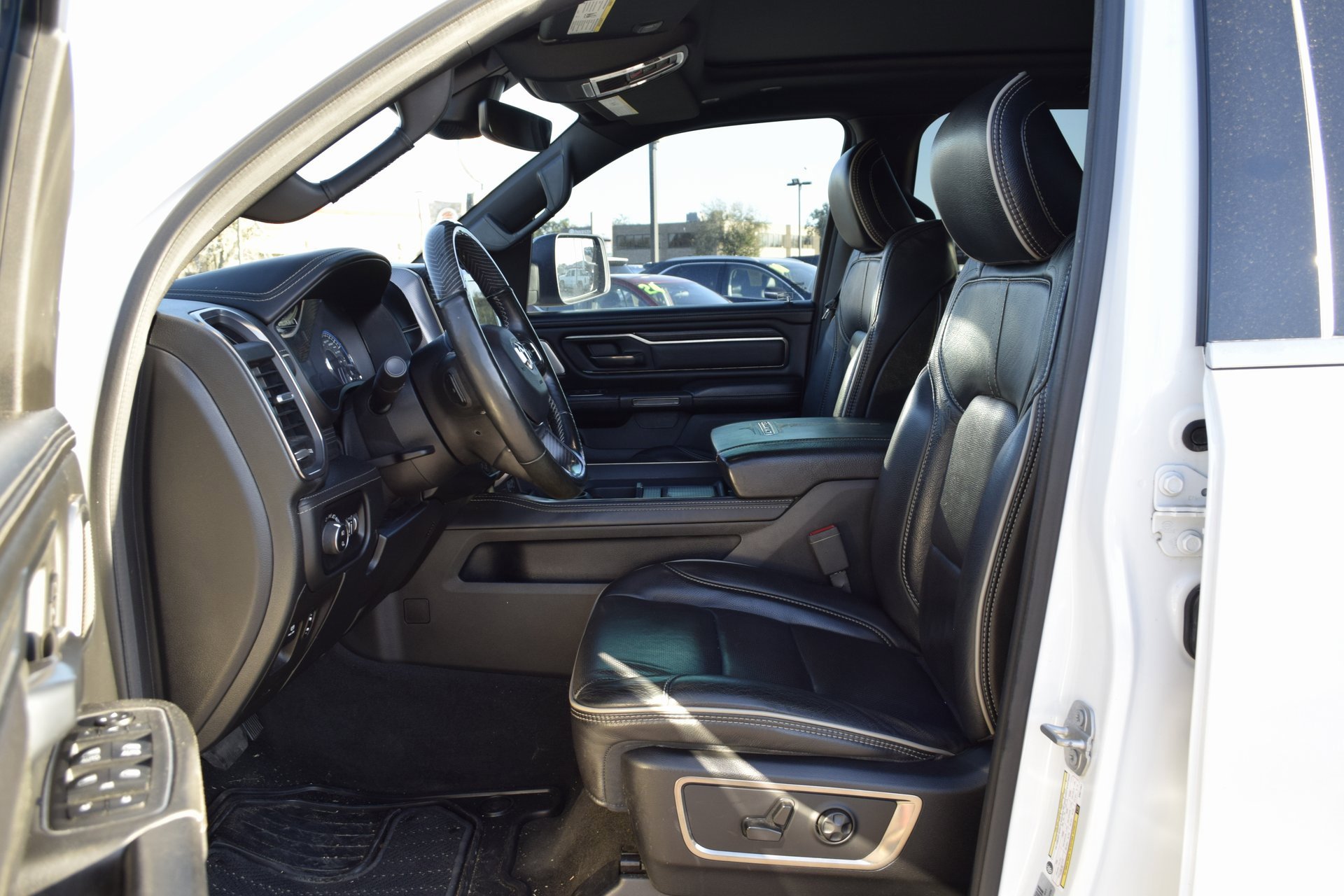 Used 2019 RAM 1500 Limited image 33