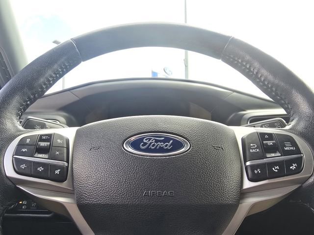 Certified 2022 Ford Explorer XLT w/ Equipment Group 202A AWD/4WD image 28