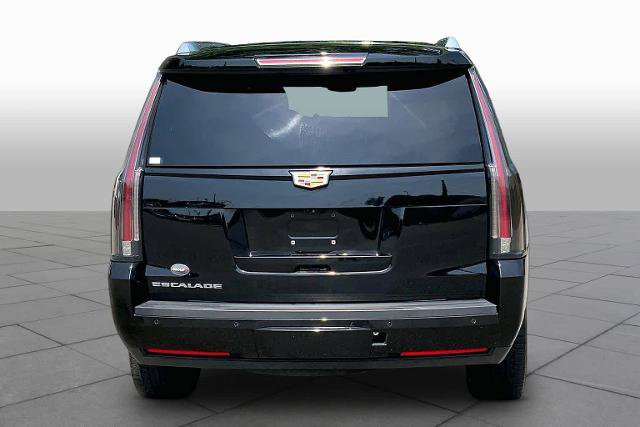 Used 2020 Cadillac Escalade Luxury w/ Escalade Sport Edition AWD/4WD image 5