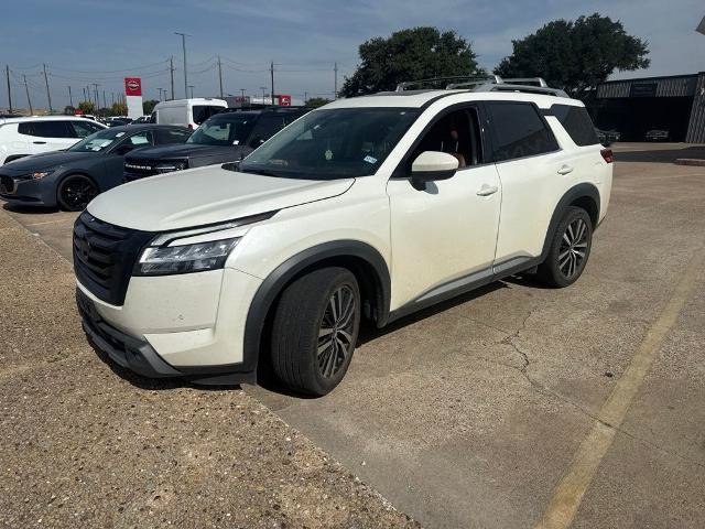 Used 2023 Nissan Pathfinder Platinum