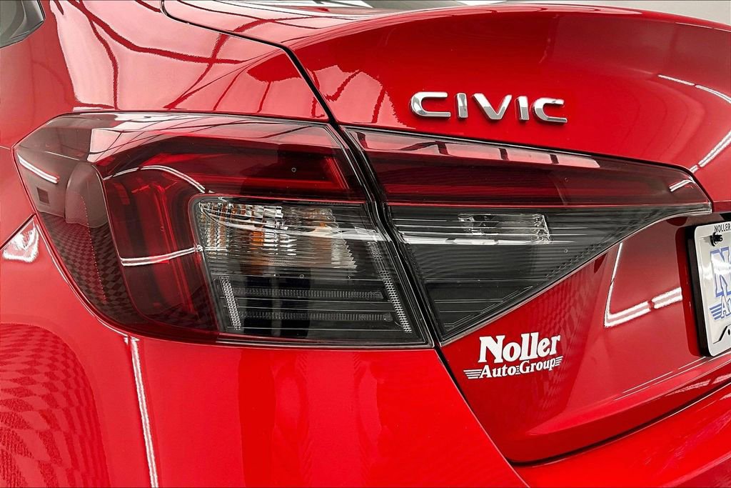 Used 2025 Honda Civic Sport image 30