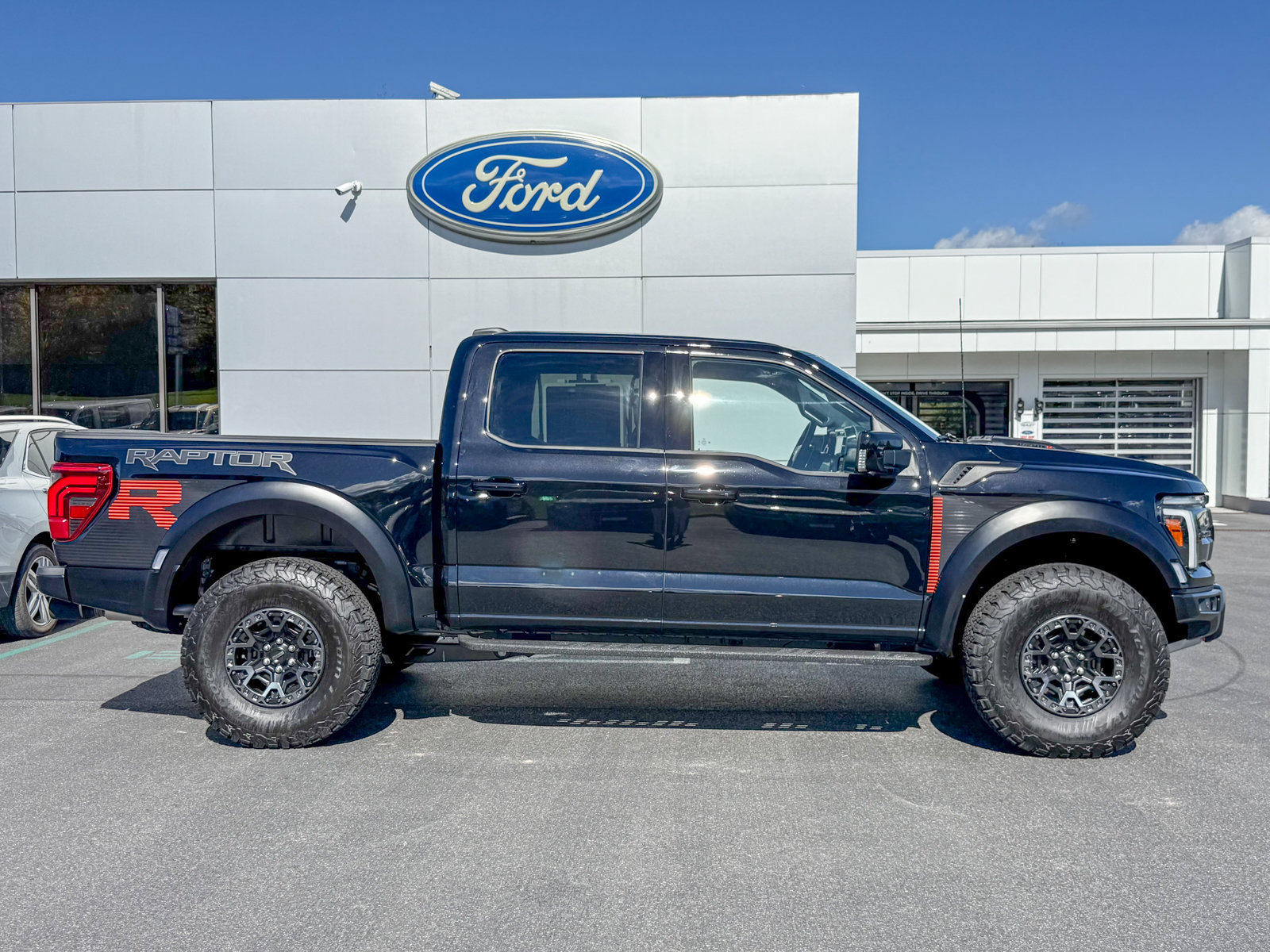 Certified 2026 Ford F150 Raptor w/ Equipment Group 803A Raptor R AWD/4WD image 7