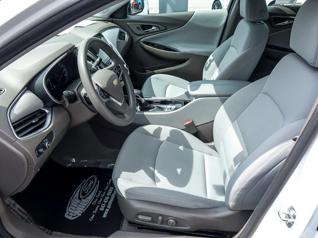 Used 2023 Chevrolet Malibu LT image 10