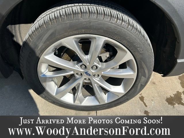 Certified 2023 Ford Explorer Platinum w/ Technology Package image 7