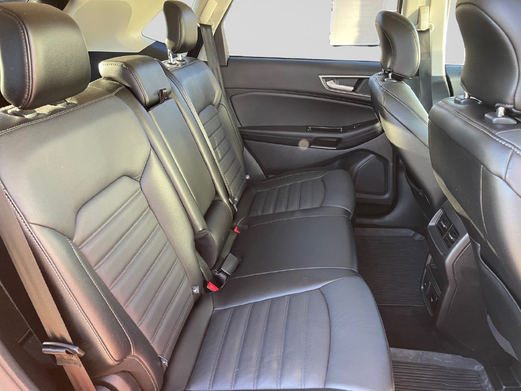 Certified 2018 Ford Edge SEL w/ Equipment Group 201A AWD/4WD image 14