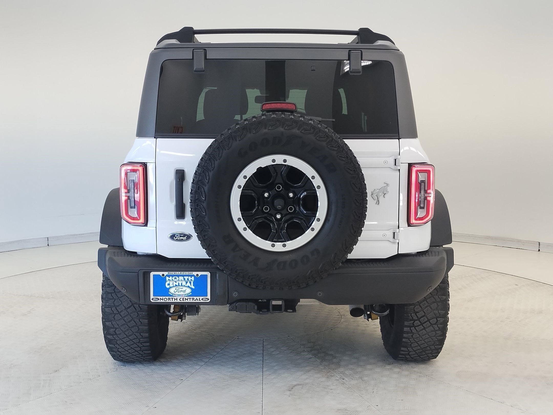 Certified 2023 Ford Bronco Badlands w/ Sasquatch Package image 8