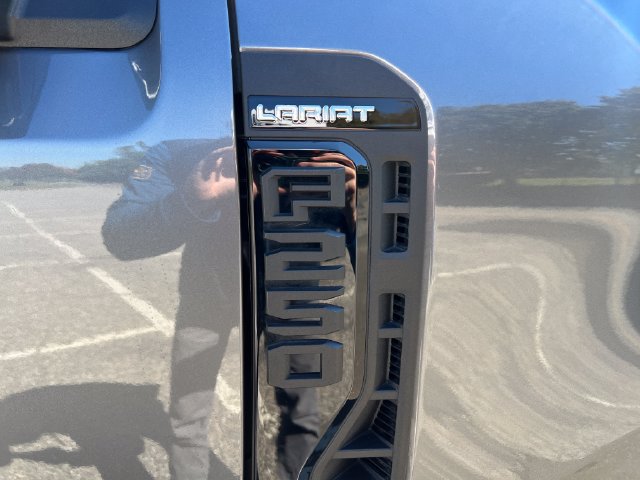 Certified 2025 Ford F250 Lariat w/ Lariat Ultimate Package AWD/4WD image 44