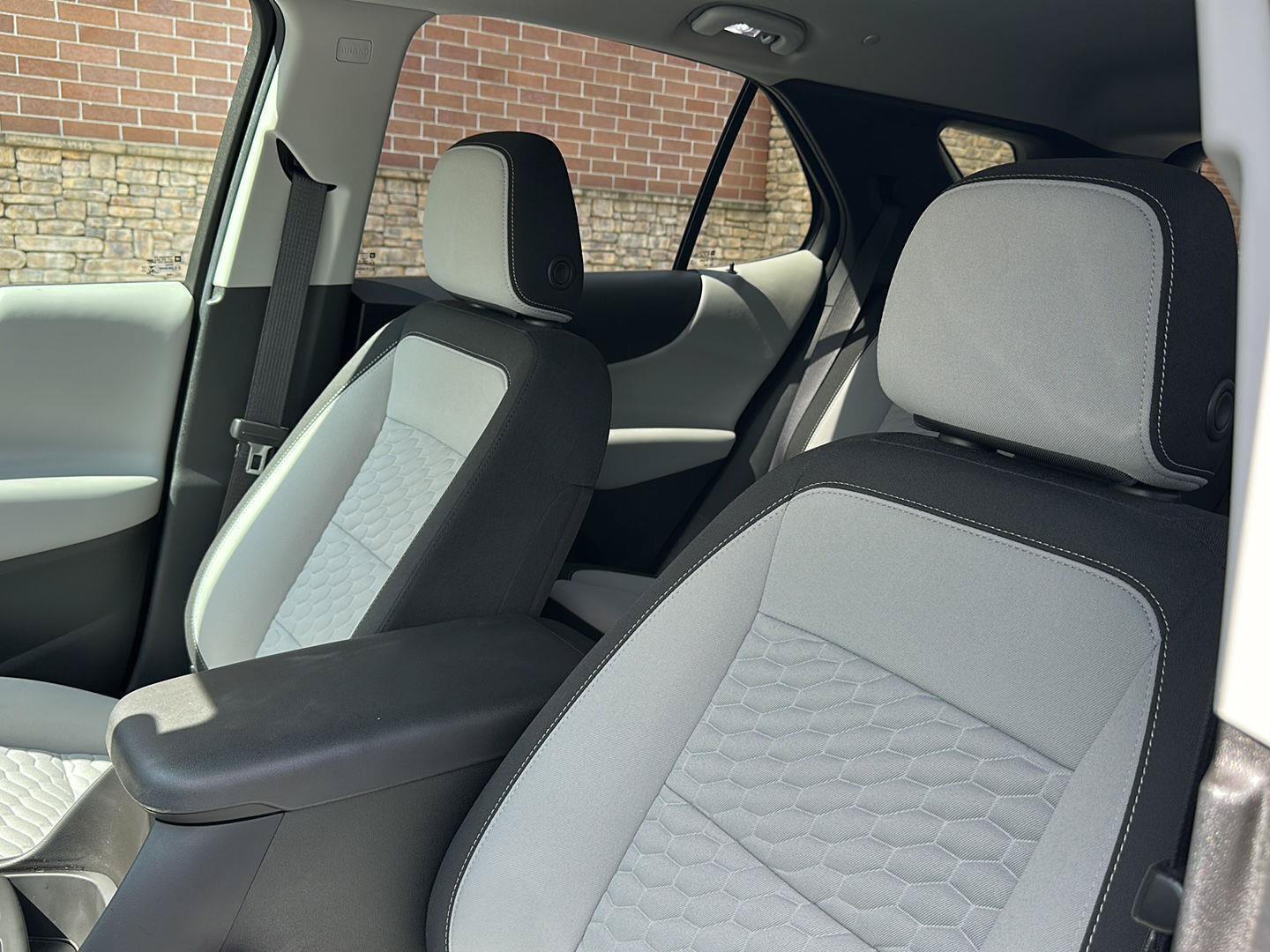 Used 2021 Chevrolet Equinox LT FWD image 11