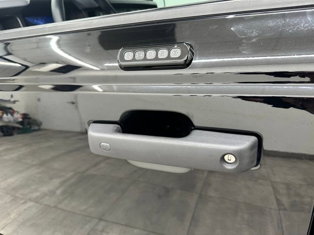 Certified 2022 Ford Bronco Black Diamond image 19