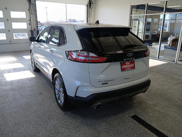 Certified 2023 Ford Edge Titanium image 3