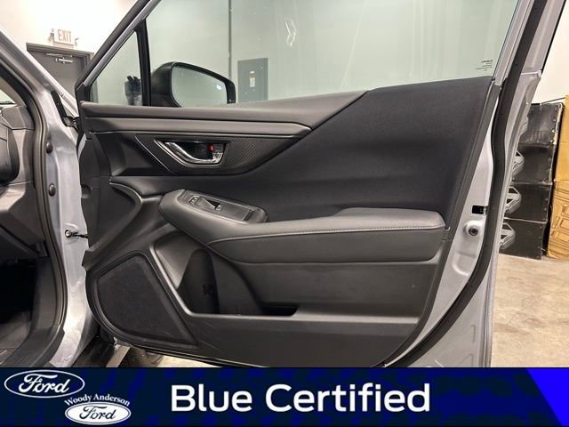 Used 2025 Subaru Outback Premium image 29