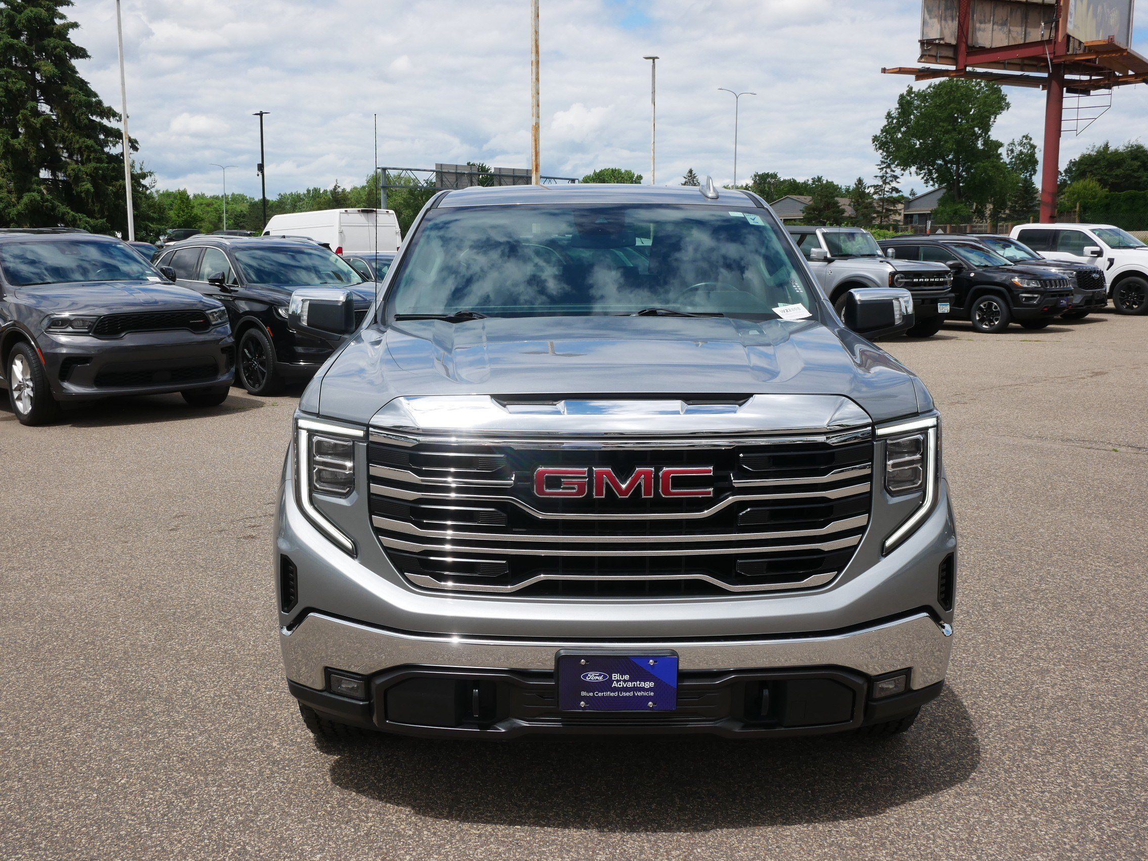 Used 2024 GMC Sierra 1500 SLT AWD/4WD video 2