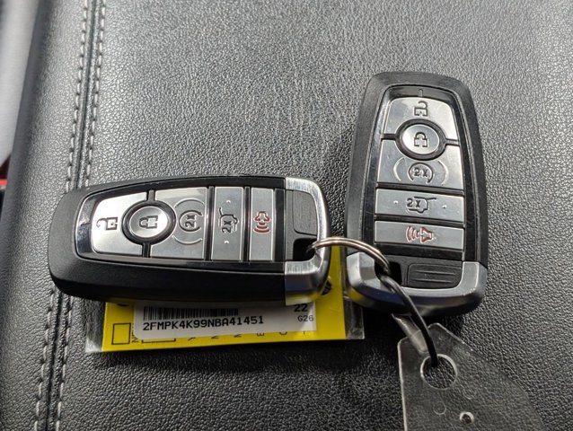 Certified 2022 Ford Edge Titanium w/ Equipment Group 301A AWD/4WD image 24