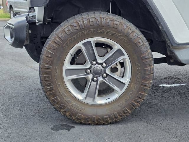 Used 2020 Jeep Wrangler Unlimited Sahara AWD/4WD image 31