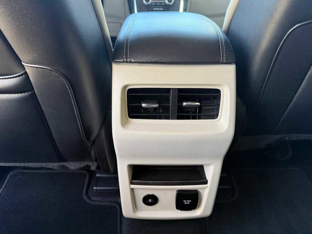 Certified 2024 Ford Edge Titanium image 21