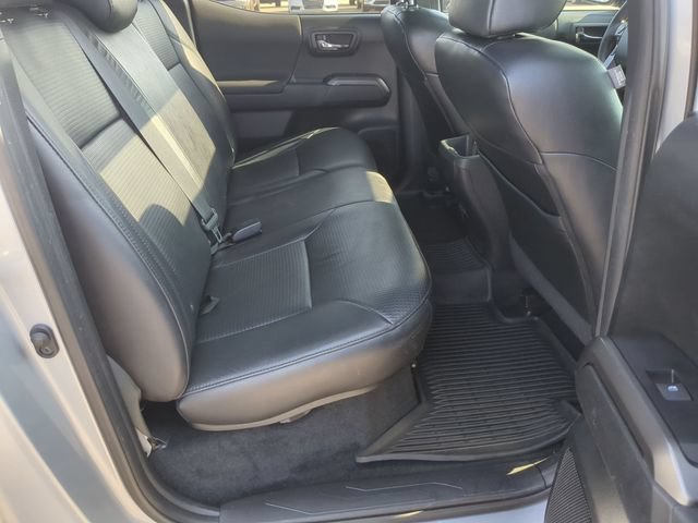 Used 2019 Toyota Tacoma TRD Off-Road AWD/4WD image 25