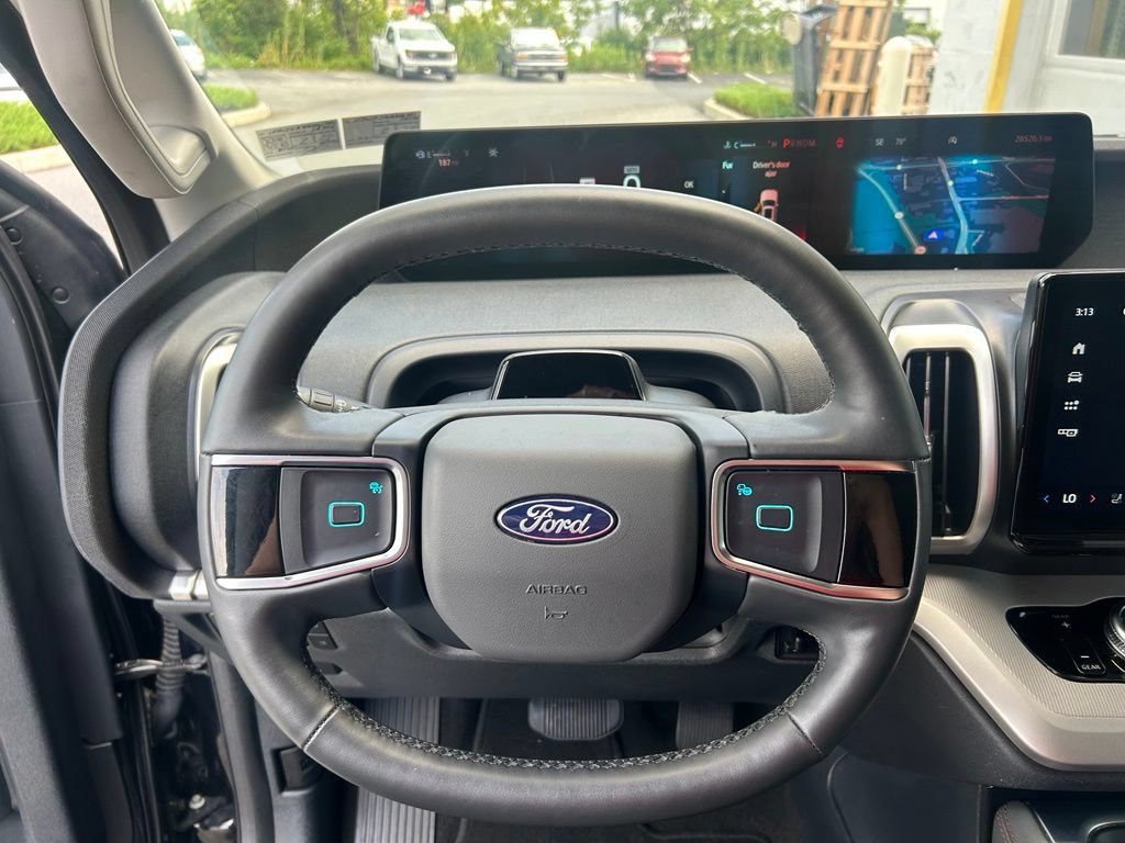 Certified 2025 Ford Expedition Active AWD/4WD image 12