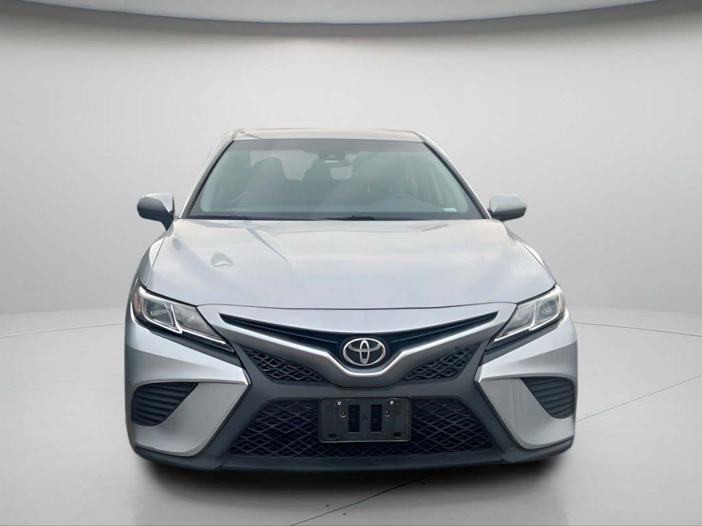 Used 2020 Toyota Camry SE image 12