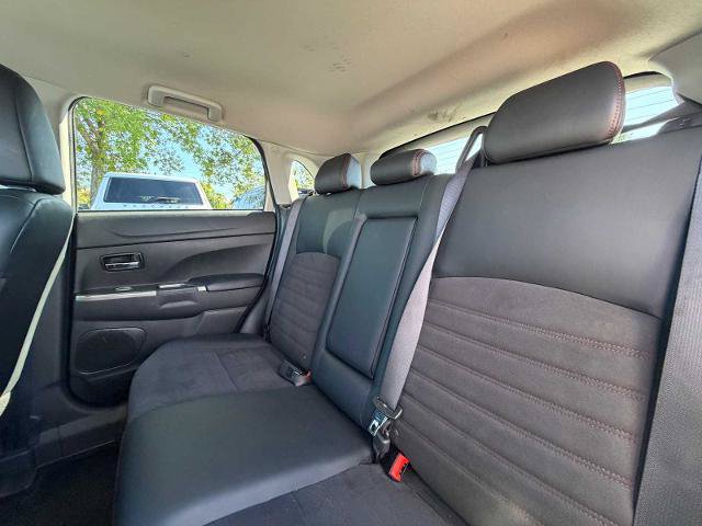 Used 2025 Mitsubishi Outlander Sport SE AWD/4WD image 23
