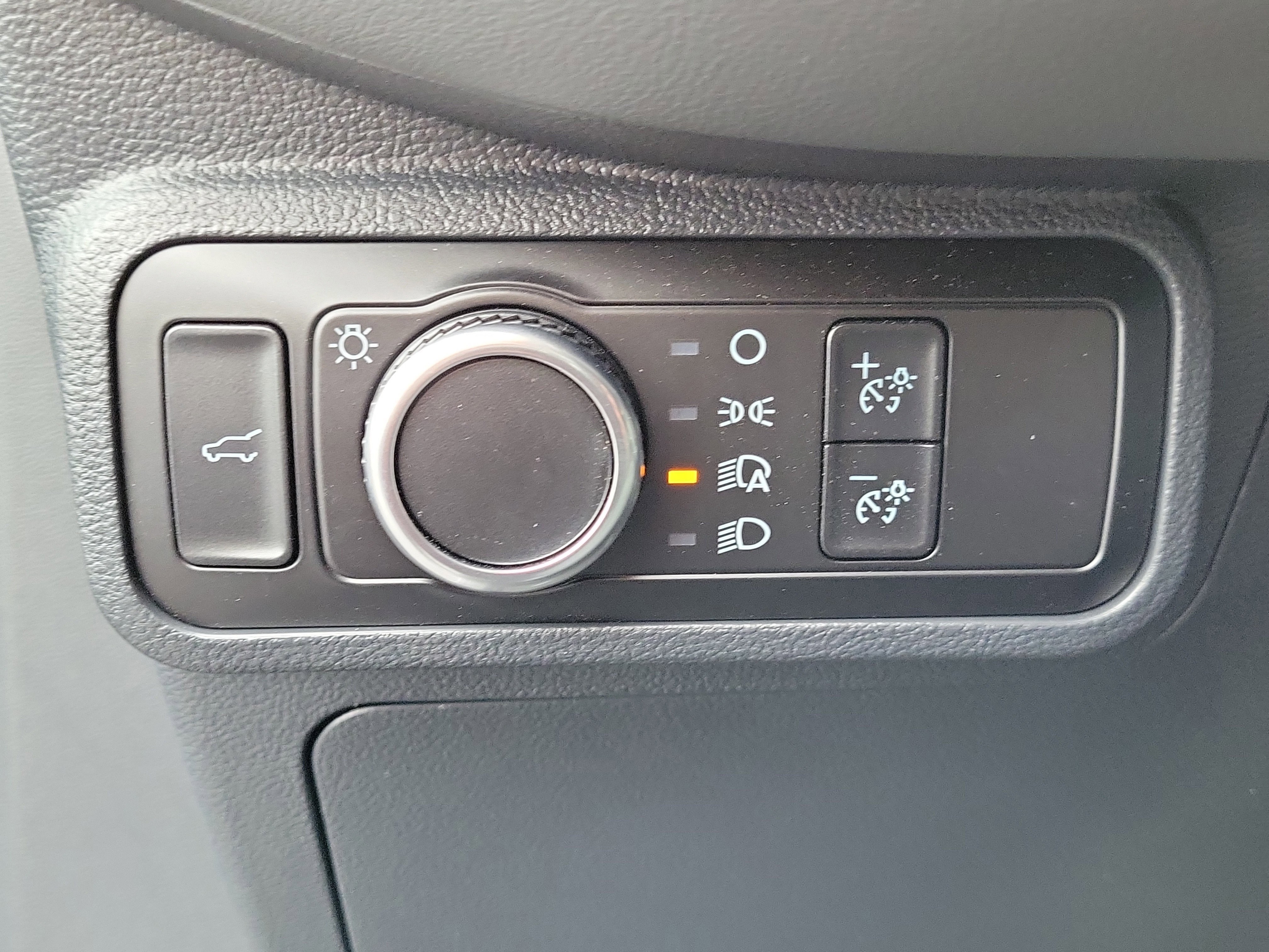 Certified 2025 Ford Explorer Active image 23