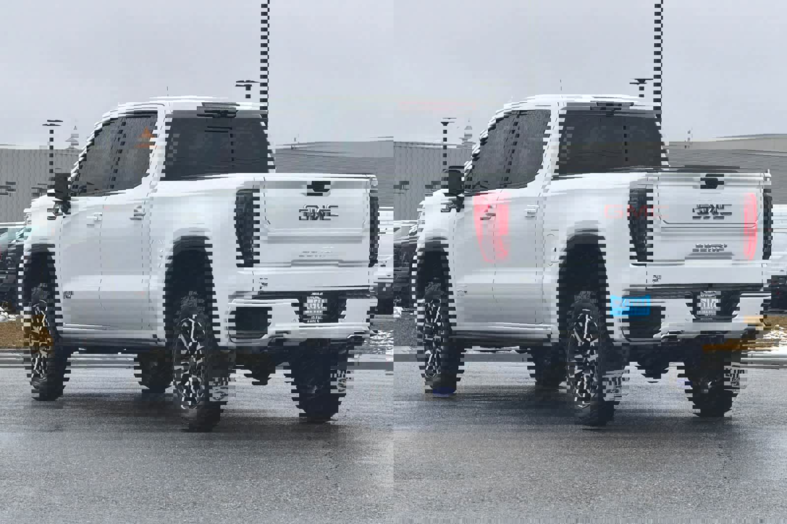 Used 2022 GMC Sierra 1500 AT4 w/ AT4 Premium Package image 3