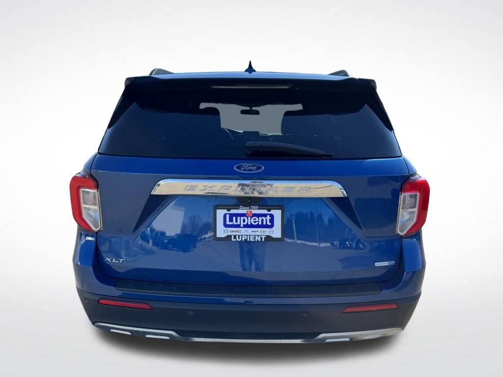 Certified 2020 Ford Explorer XLT w/ Equipment Group 202A image 5