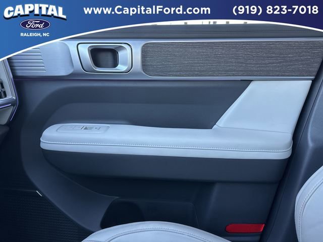 Used 2024 Hyundai Santa Fe Calligraphy w/ Tow & Go Package image 28