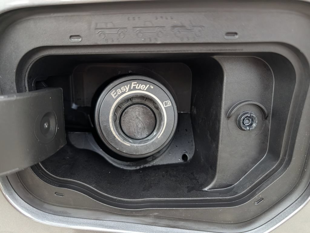 Certified 2025 Ford Bronco Sport Outer Banks w/ Outer Banks Tech Package+ AWD/4WD image 36