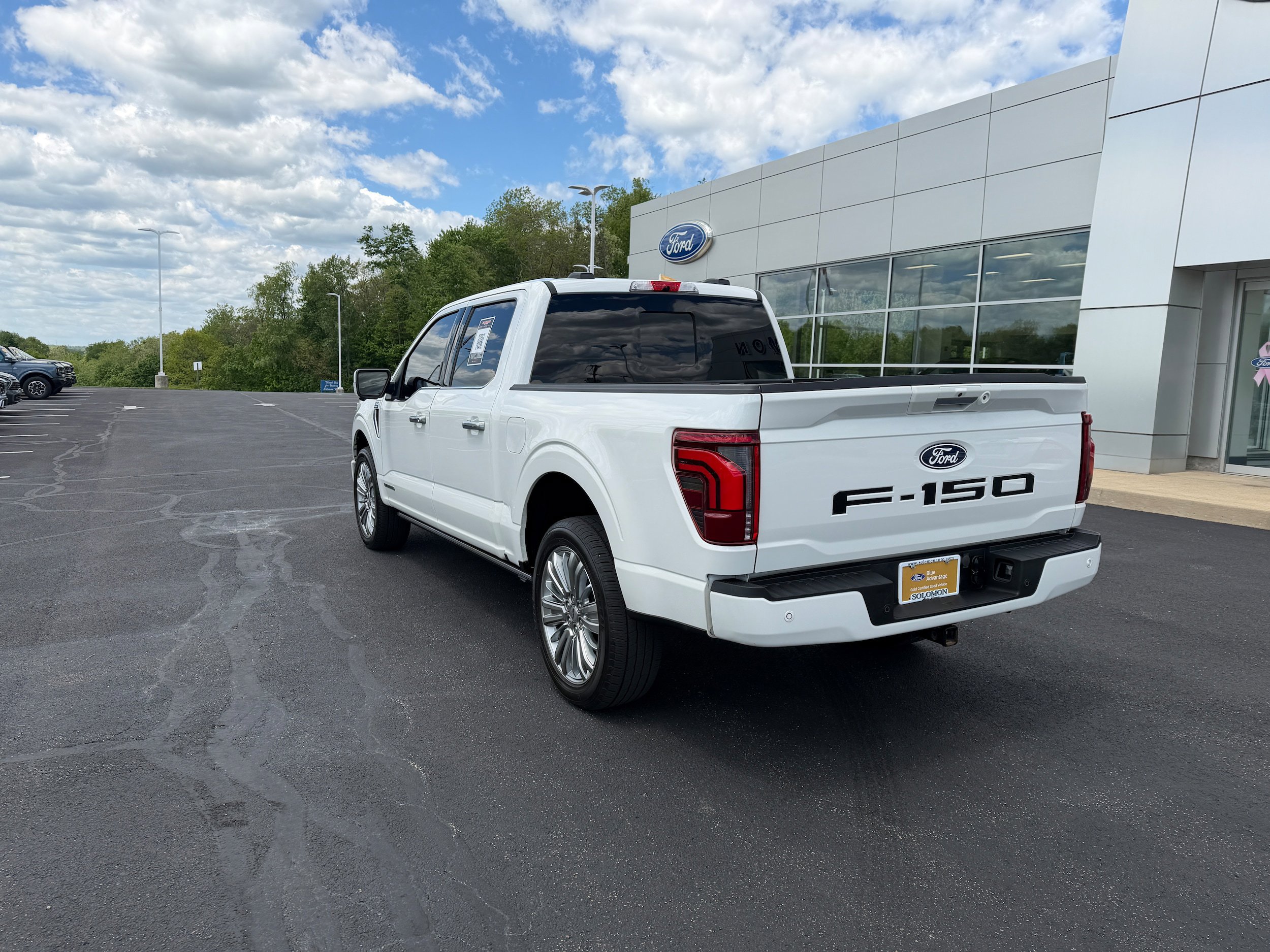 Certified 2024 Ford F150 Platinum w/ Equipment Group 703A Plus AWD/4WD image 8