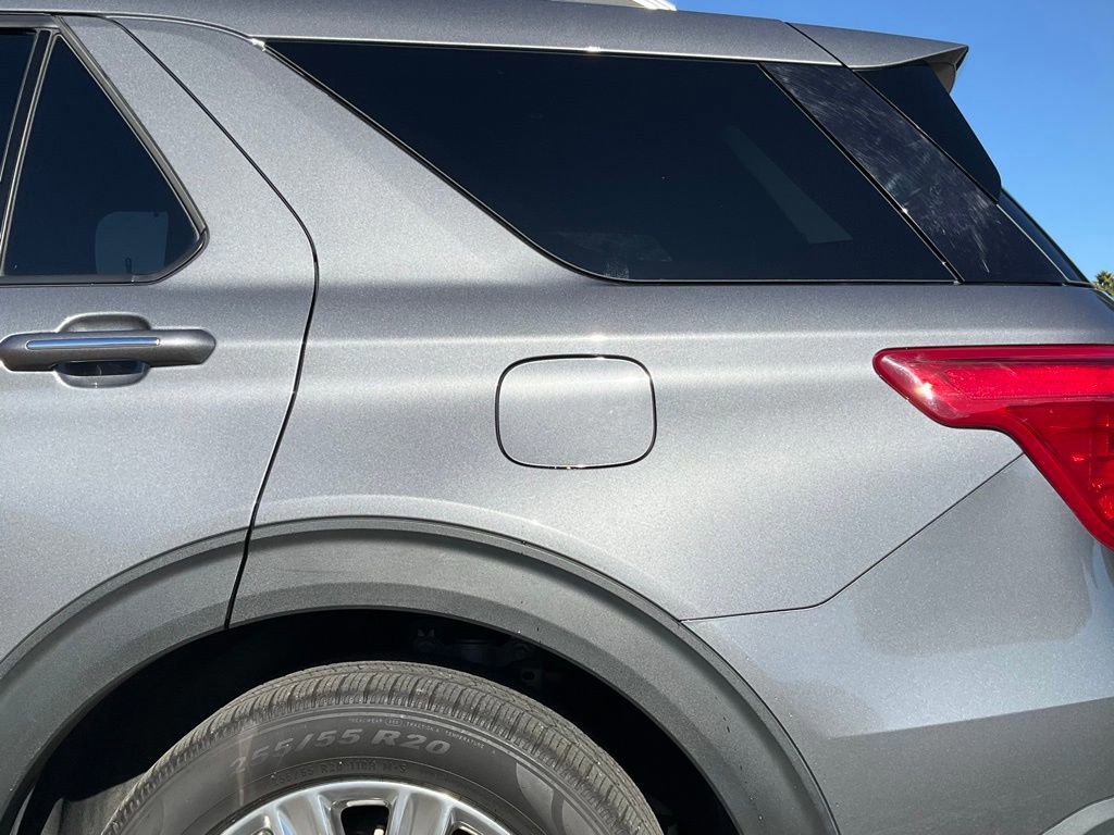 Certified 2021 Ford Explorer Limited w/ Equipment Group 301A image 22