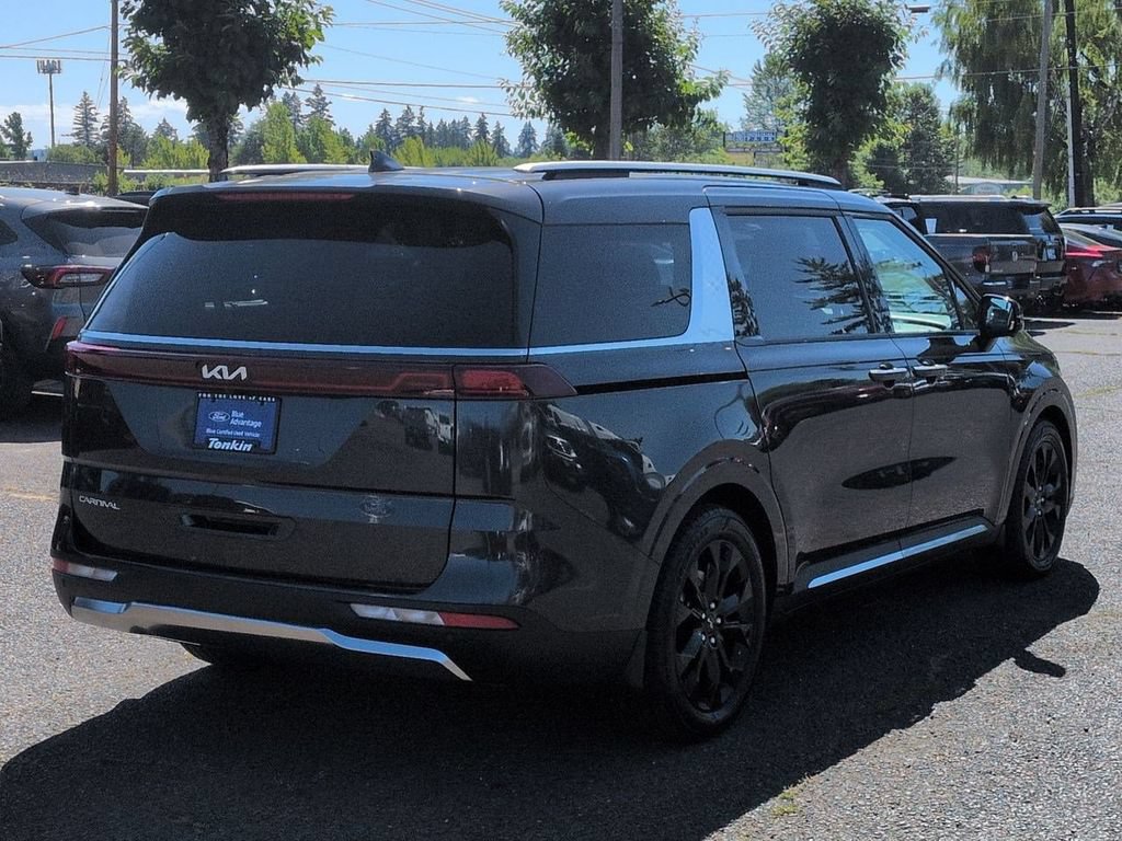 Used 2024 Kia Carnival SX Prestige FWD image 5