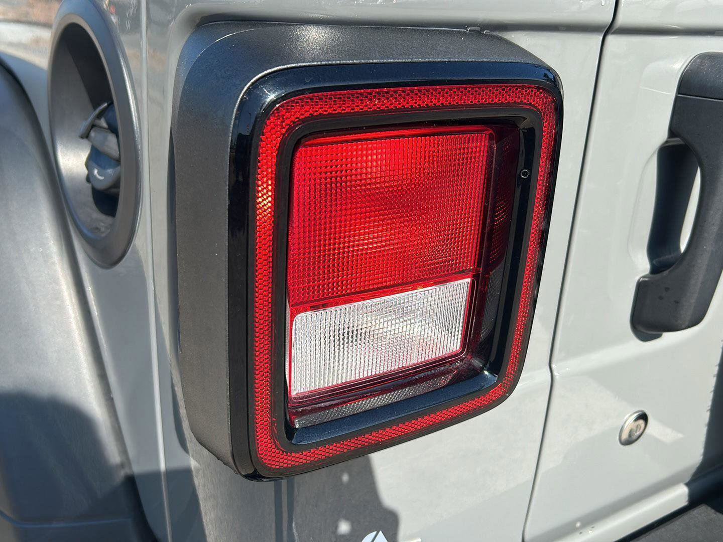 Used 2021 Jeep Wrangler Sport image 87