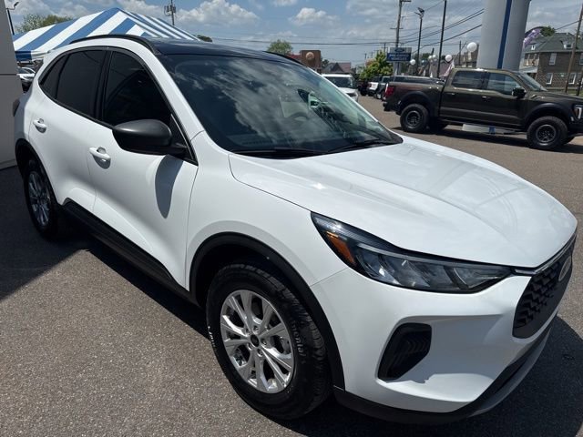 Certified 2024 Ford Escape Active w/ Tech Pack #1 AWD/4WD image 4